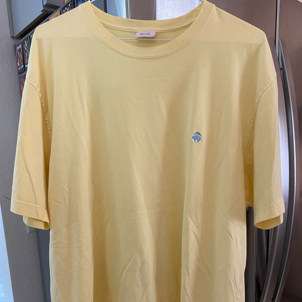 XL BROOKS BROTHERS TEE LIKE NEW
